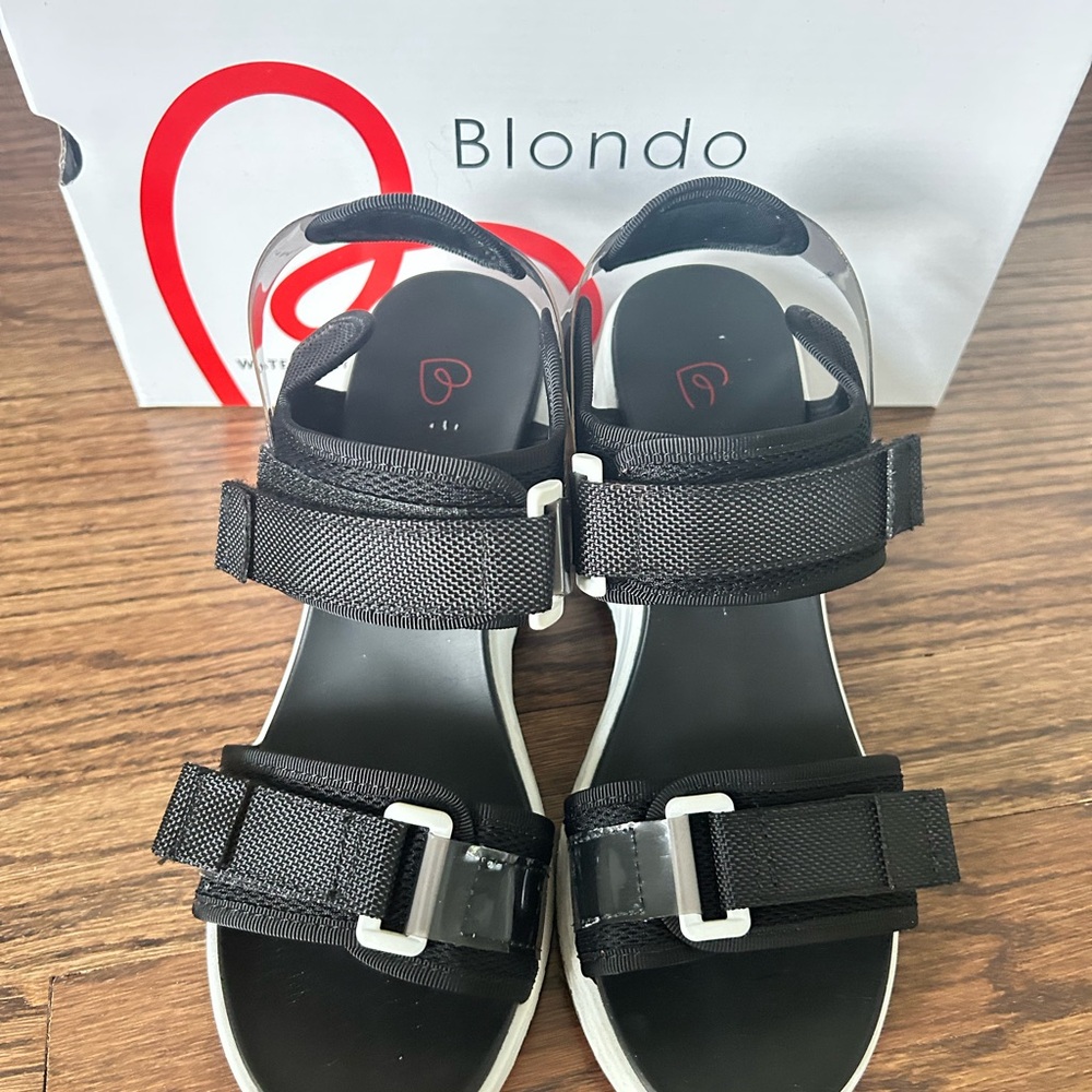 Blondo Wedge Sandals size 8